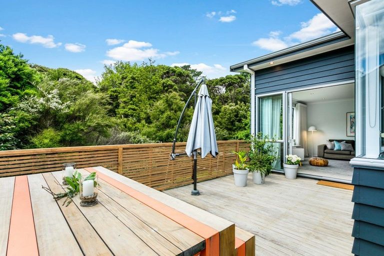 Photo of property in 17 Kunzea Place, Greenhithe, Auckland, 0632