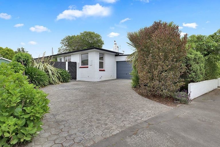 Photo of property in 29 Oldwood Street, Bishopdale, Christchurch, 8053