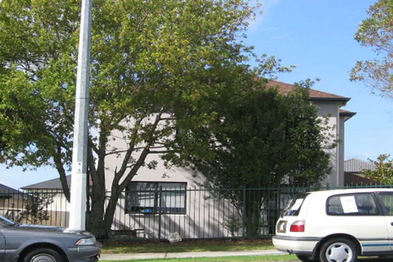 Photo of property in 153b Hobsonville Road, West Harbour, Auckland, 0618