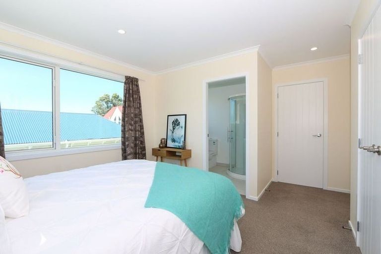 Photo of property in 10b Te Wharepouri Street, Berhampore, Wellington, 6023