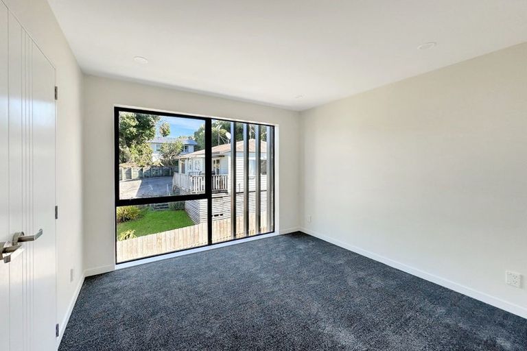 Photo of property in 9/28 Ludlow Terrace, Totara Vale, Auckland, 0627