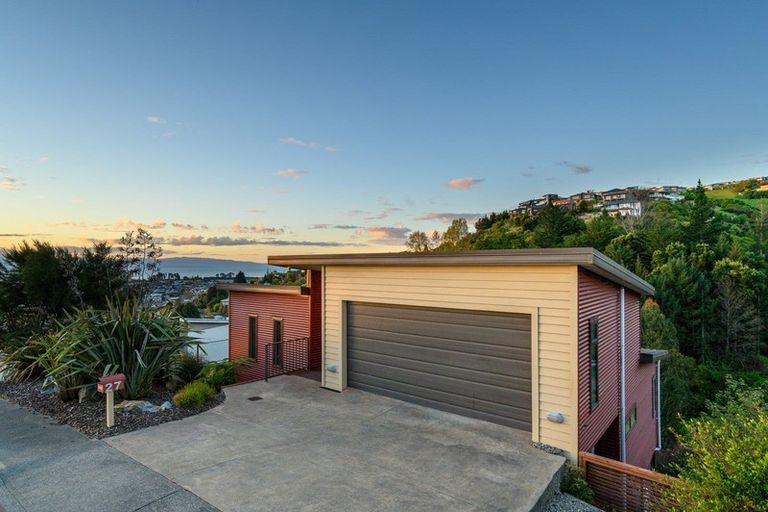 Photo of property in 27 Highview Drive, Wakatu, Nelson, 7011