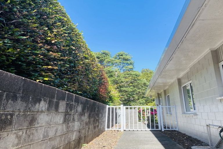 Photo of property in 1/20 Kauri Road, Birkenhead, Auckland, 0626