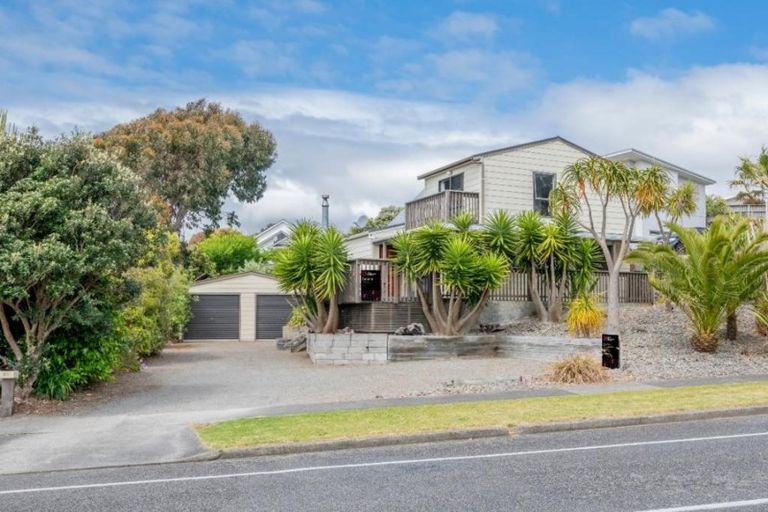 Photo of property in 20 Weggery Drive, Waikanae Beach, Waikanae, 5036