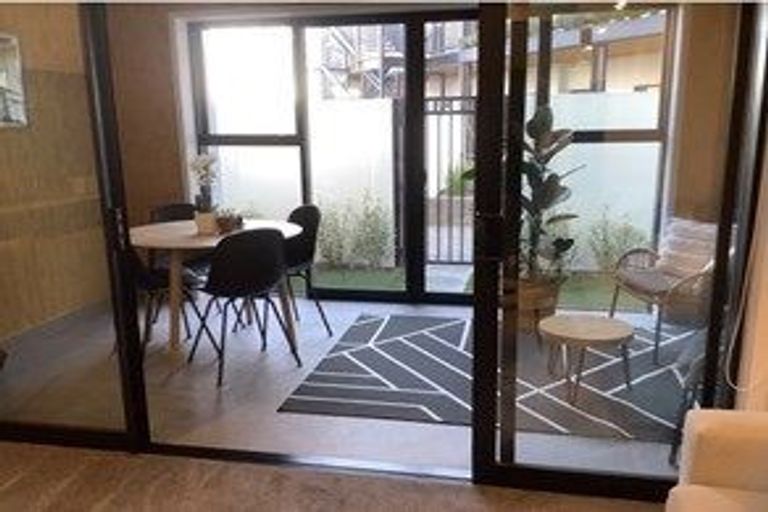 Photo of property in 2/422 Hagley Avenue, Christchurch Central, Christchurch, 8011