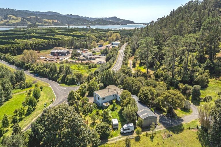 Photo of property in 896a Hikuai Settlement Road, Pauanui, Hikuai, 3579