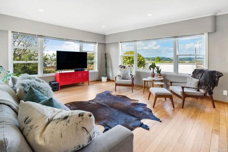 Photo of property in 283 Wellington Street, Pukekohe, 2120