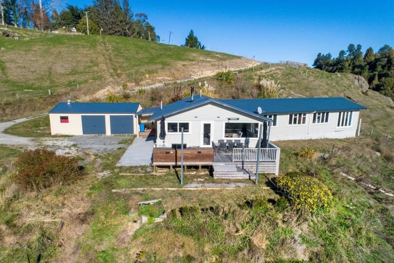 Photo of property in 1412 Maraetotara Road, Maraetotara, Havelock North, 4294