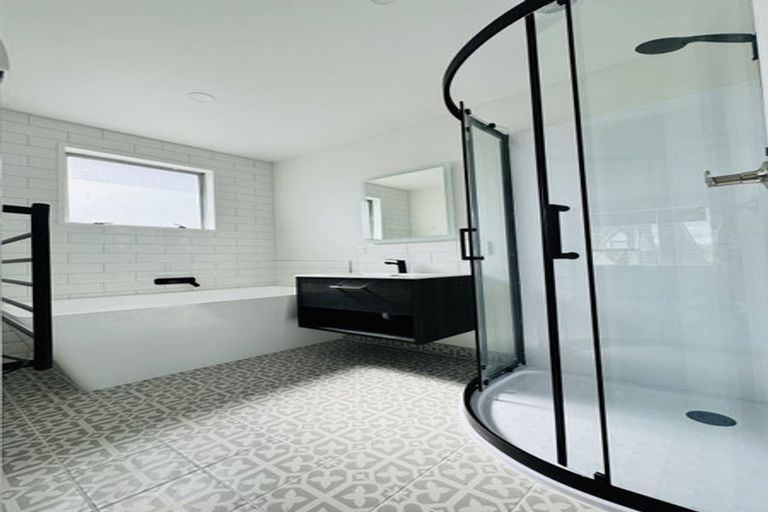 Photo of property in 58 Grimseys Road, Redwood, Christchurch, 8051