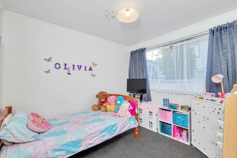 Photo of property in 206 Solar Road, Glen Eden, Auckland, 0602