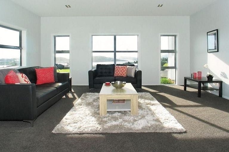 Photo of property in 30 Frances Brown Avenue, Aotea, Porirua, 5024