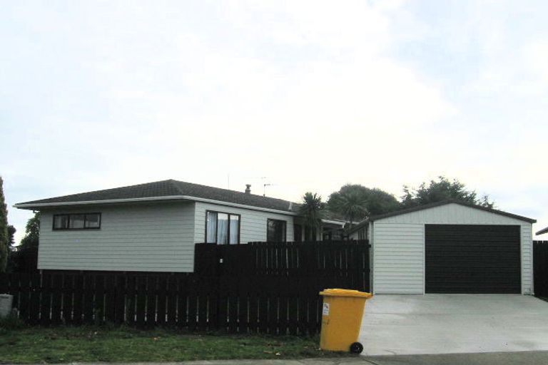 Photo of property in 17 Spackman Crescent, Paraparaumu, 5032