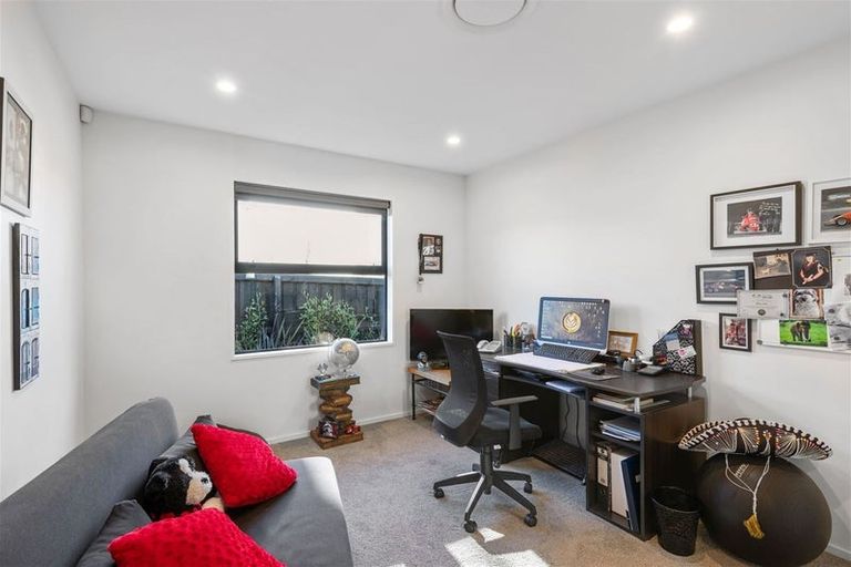 Photo of property in 152 Penruddock Rise, Westmorland, Christchurch, 8025