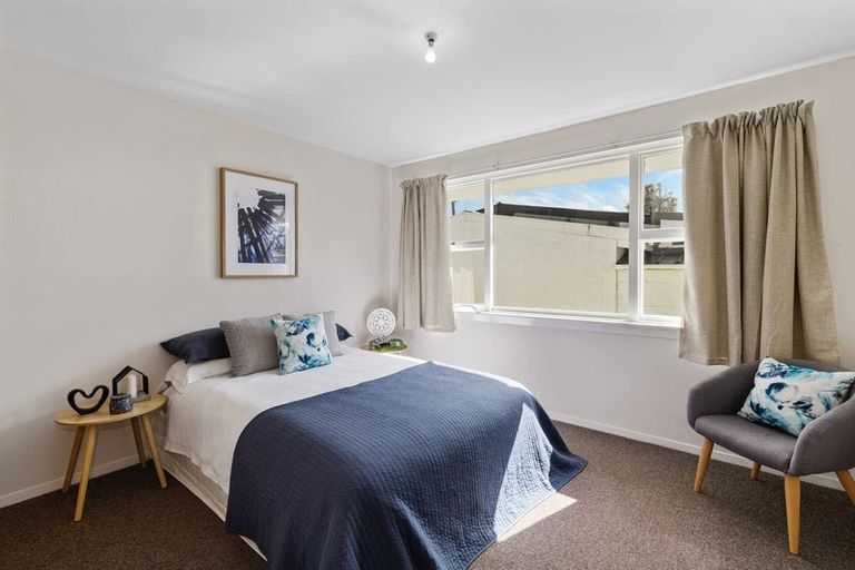 Photo of property in 1/187a Matsons Avenue, Papanui, Christchurch, 8053