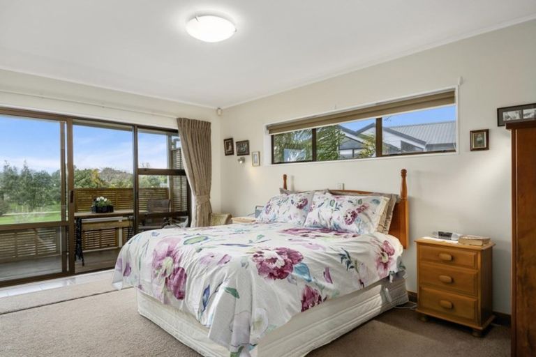 Photo of property in 54 Links View Drive, Omokoroa, 3114