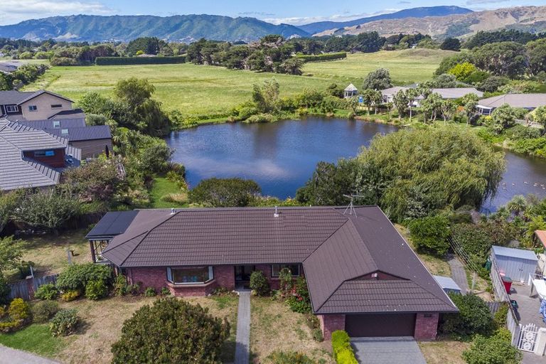 Photo of property in 60 The Drive, Paraparaumu Beach, Paraparaumu, 5032