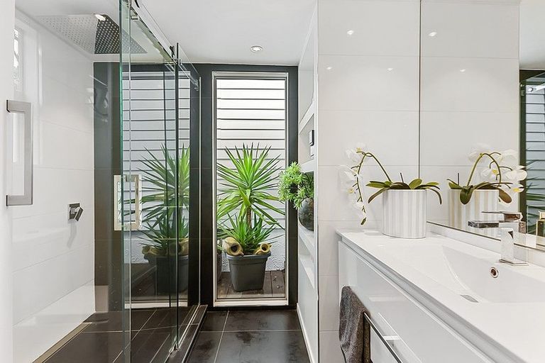 Photo of property in 1 Luke Place, Otara, Auckland, 2023