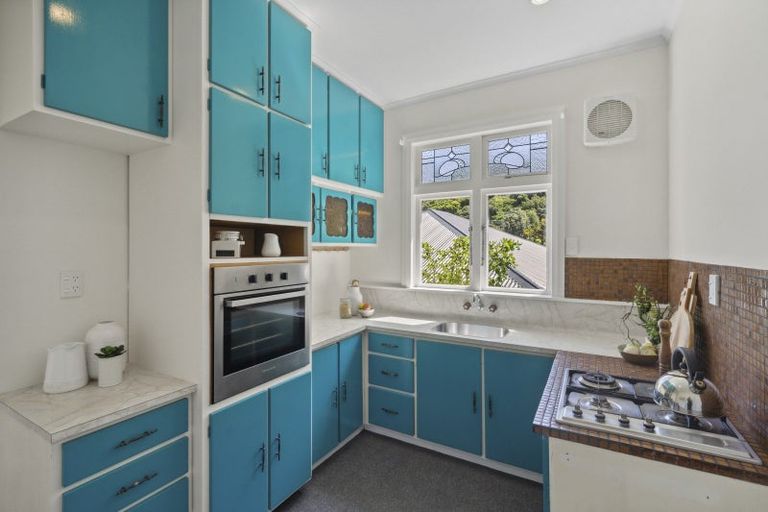 Photo of property in 11 Aranoni Street, Island Bay, Wellington, 6023