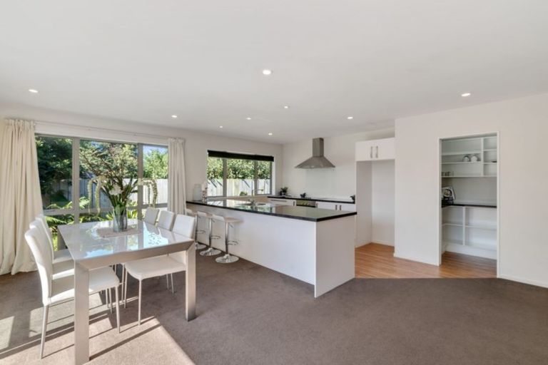 Photo of property in 14a Charles Street, Carterton, 5713