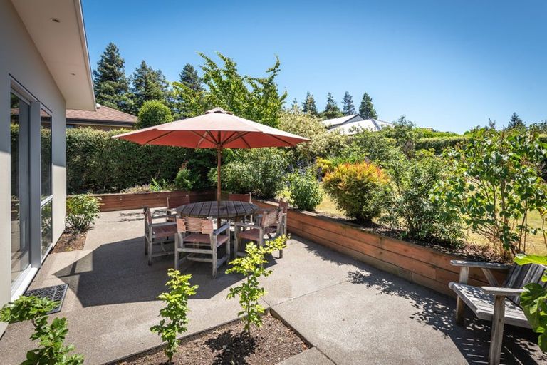 Photo of property in 47 Oakgrove Drive, Rangiora, 7400