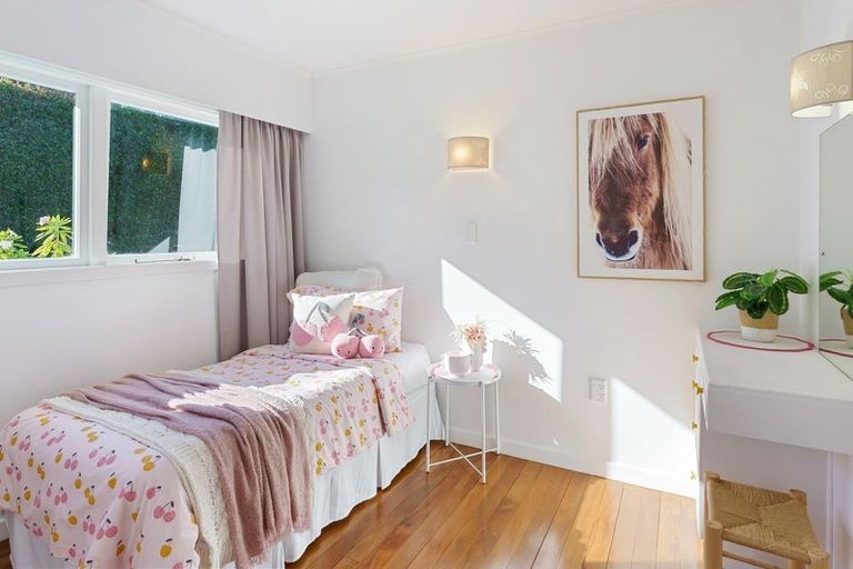 Photo of property in 58 Winara Avenue, Waikanae, 5036