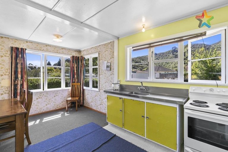 Photo of property in 109 Kowhai Street, Naenae, Lower Hutt, 5011