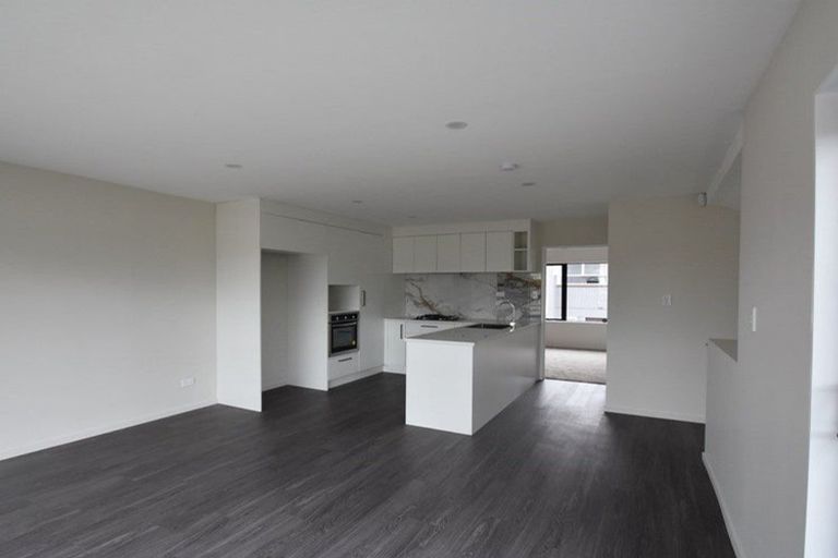 Photo of property in 39c Russell Road, Manurewa, Auckland, 2102