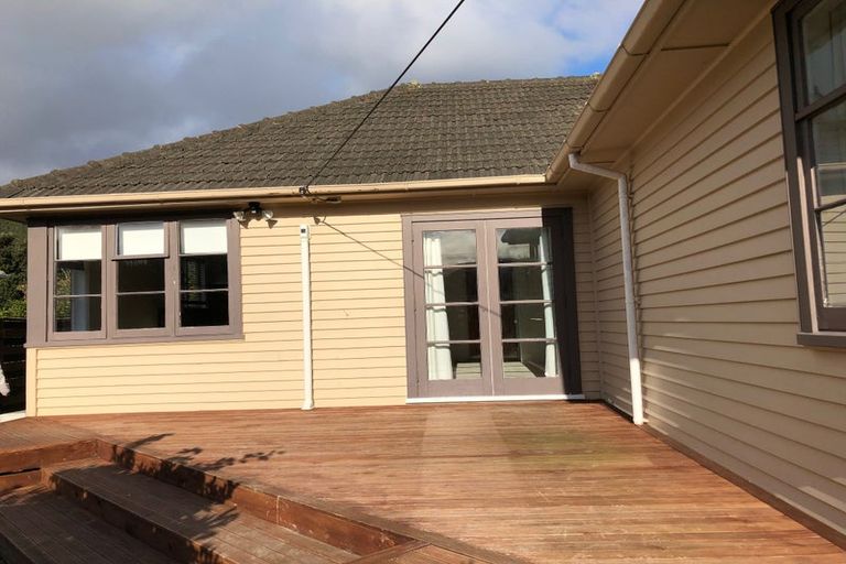 Photo of property in 38 Godley Street, Waiwhetu, Lower Hutt, 5010