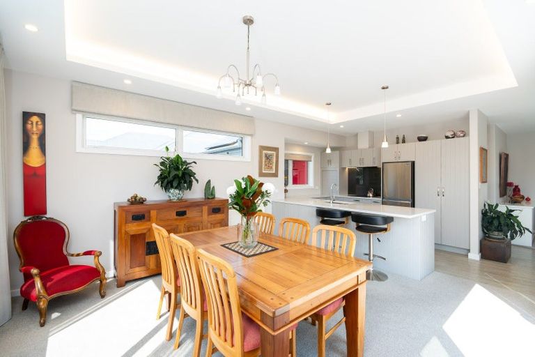 Photo of property in 5a Guthrie Road, Havelock North, 4130