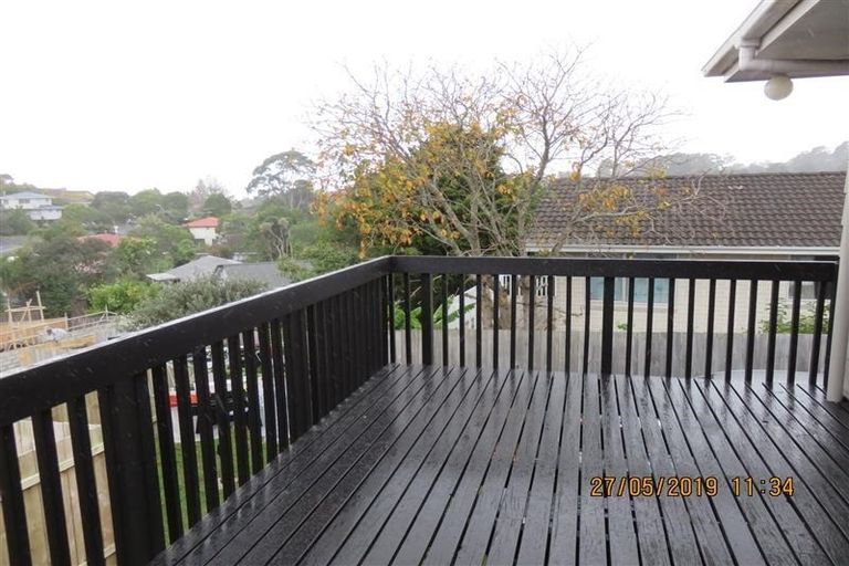 Photo of property in 114 Weatherly Road, Torbay, Auckland, 0630
