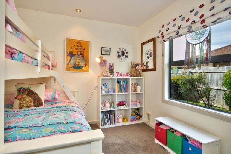 Photo of property in 1 Orbell Drive, Lake Hayes, Queenstown, 9304