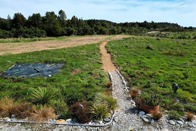 Photo of property in 916 Old Christchurch Road, Awatuna, Hokitika, 7882