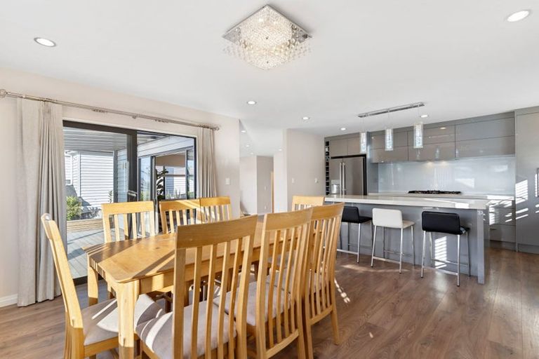 Photo of property in 11 Matisse Drive, West Harbour, Auckland, 0618