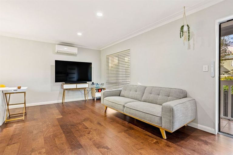 Photo of property in 3a Royal Road, Massey, Auckland, 0614