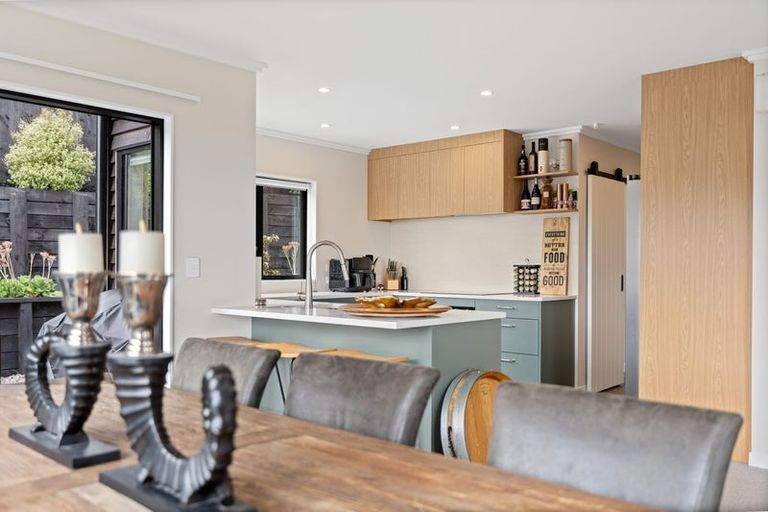 Photo of property in 11 Wilson Way, Waikanae, 5036