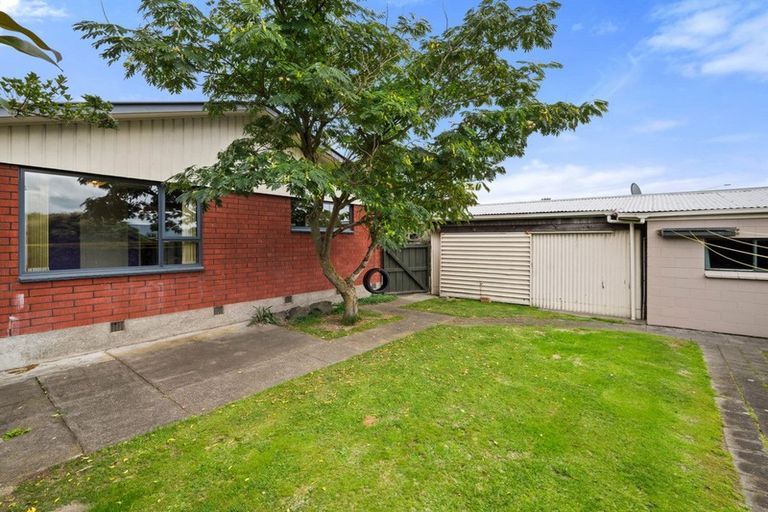 Photo of property in 30 Sarabande Avenue, Redwood, Christchurch, 8051