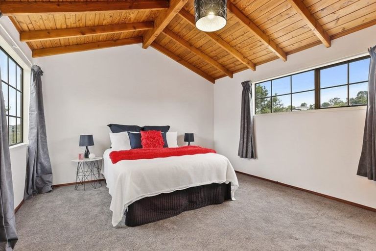 Photo of property in 2/14 Weetman Drive, Browns Bay, Auckland, 0630