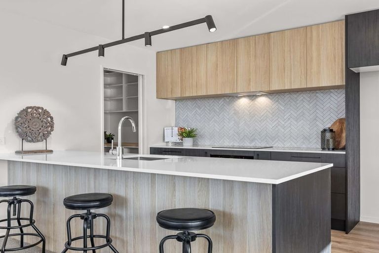 Photo of property in 16 Eccles Place, Halswell, Christchurch, 8025