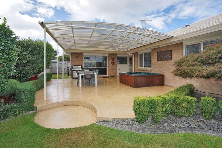 Photo of property in 36 Macmurdo Avenue, Glenview, Hamilton, 3206