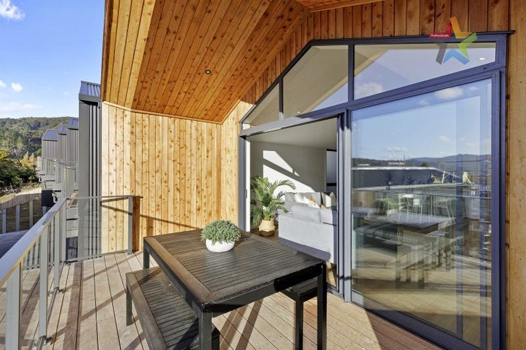 Photo of property in 23/33 Raukawa Street, Stokes Valley, Lower Hutt, 5019