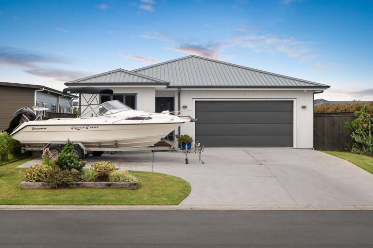 Photo of property in 48 Reel Road, Waihi Beach, 3611