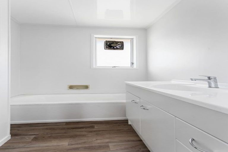 Photo of property in 8 Conifer Place, Te Puke, 3119