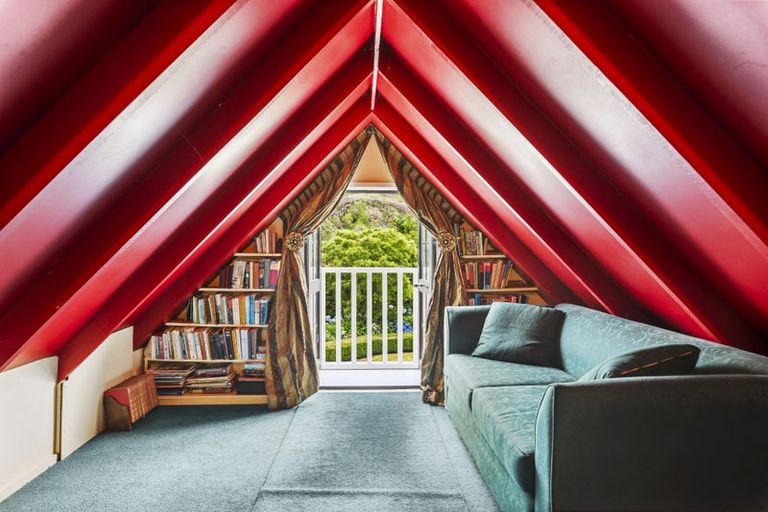 Photo of property in 156 Akatarawa Road, Reikorangi, Waikanae, 5391