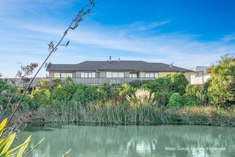 Photo of property in 25 Pateke Way, Paraparaumu Beach, Paraparaumu, 5032