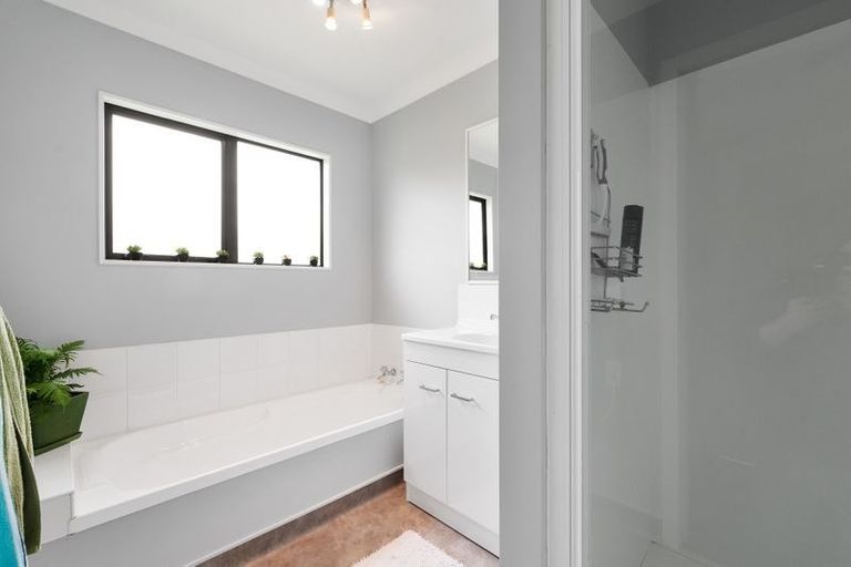 Photo of property in 47a Leinster Avenue, Raumati South, Paraparaumu, 5032