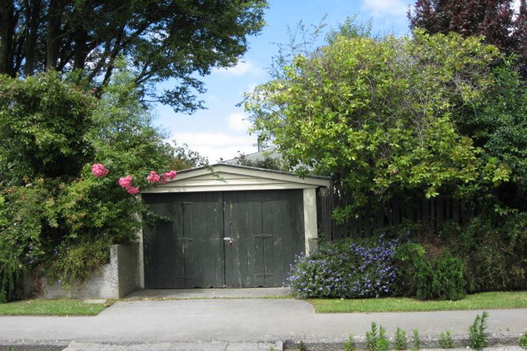 Photo of property in 28 Locarno Street, Opawa, Christchurch, 8023