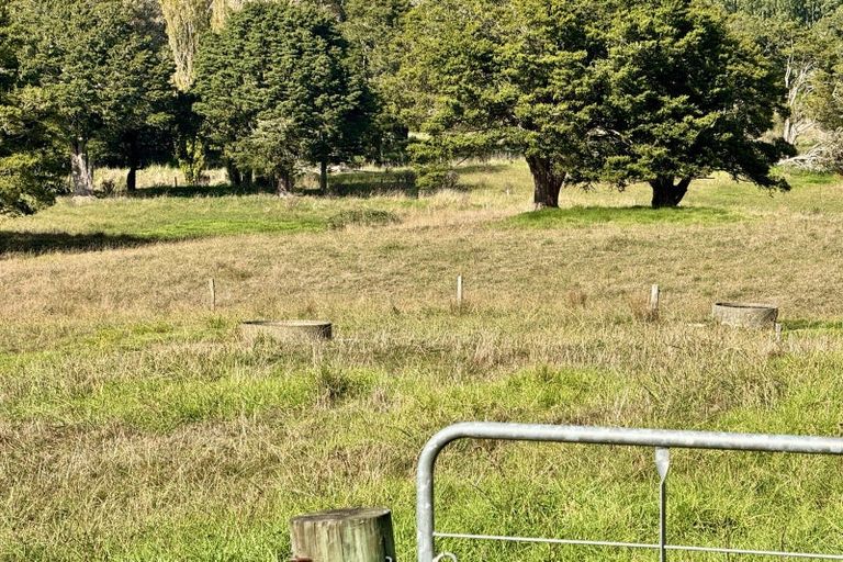 Photo of property in 967 Golden Stairs Road, Taipuha, Maungaturoto, 0589