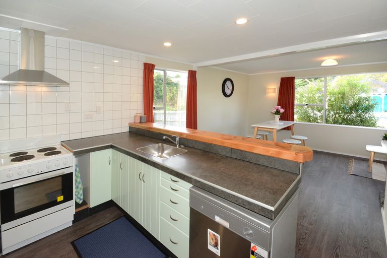 Photo of property in 51 Albertson Avenue, Port Chalmers, 9023