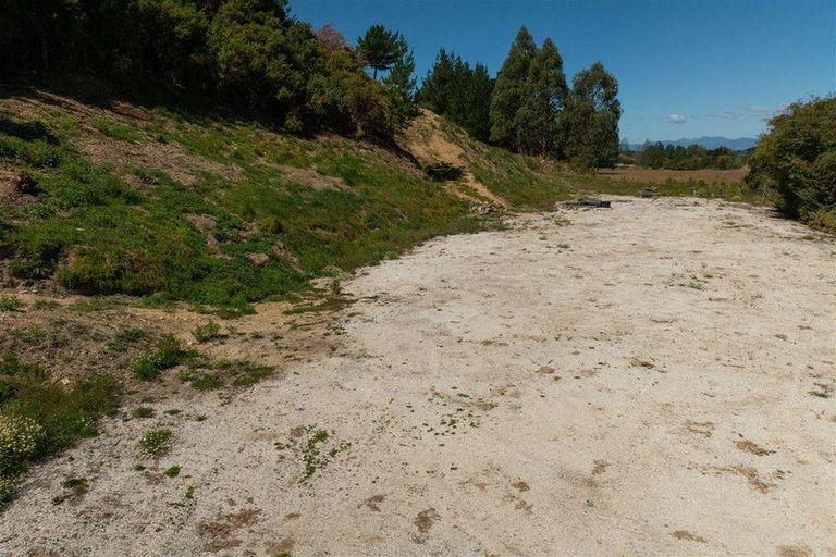 Photo of property in 350 Rosedale Road, Upper Moutere, 7175