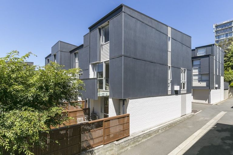 Photo of property in The Altair, 44/120 Rintoul Street, Newtown, Wellington, 6021